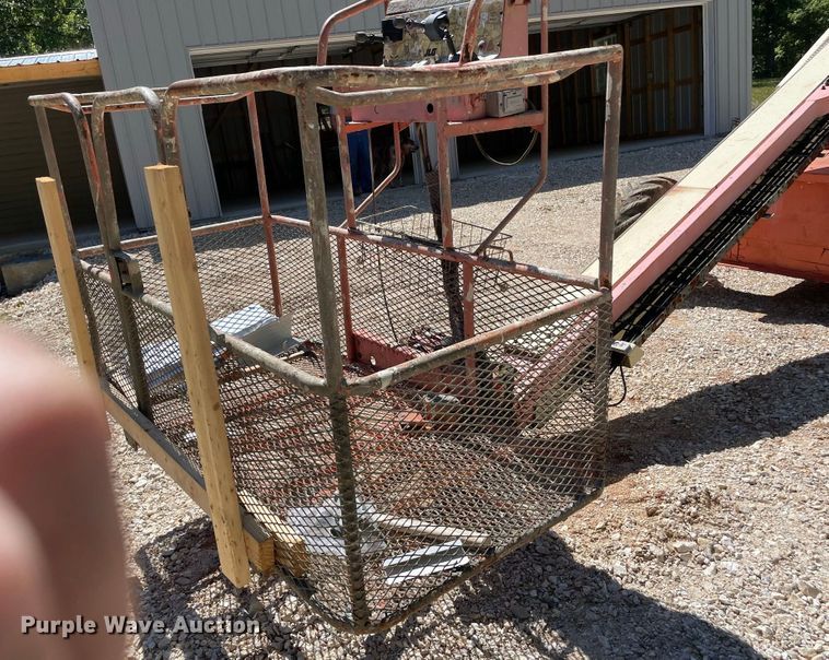 image for item JC9899 1998 JLG 40H  boom lift