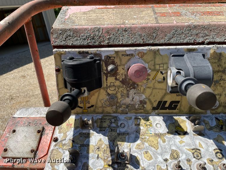 image for item JC9899 1998 JLG 40H  boom lift