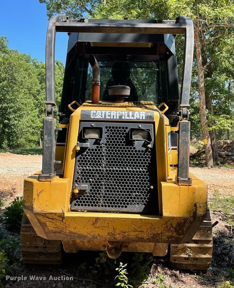 image for item JC9900 2004 Caterpillar 953C  track loader