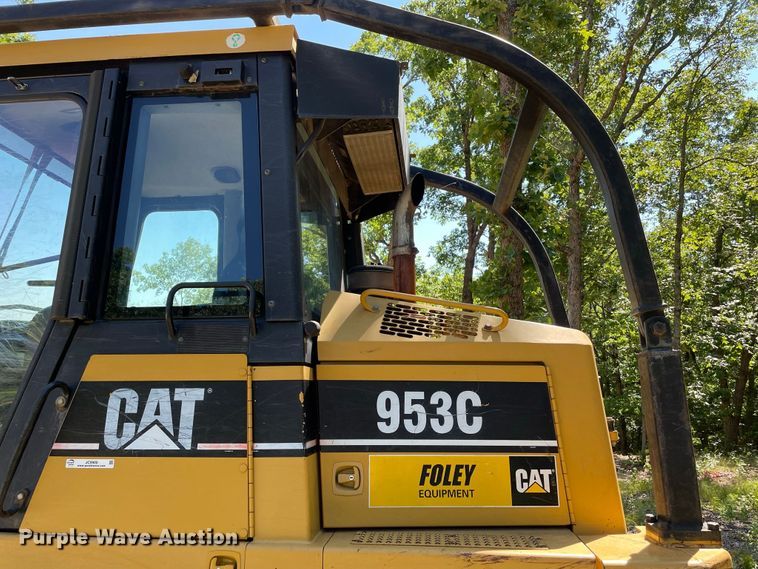 image for item JC9900 2004 Caterpillar 953C  track loader