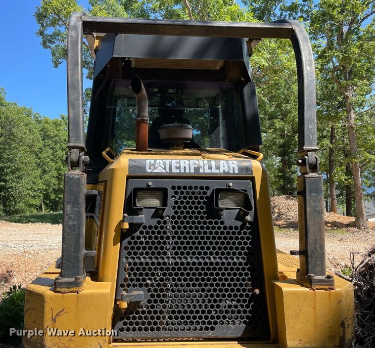 image for item JC9900 2004 Caterpillar 953C  track loader