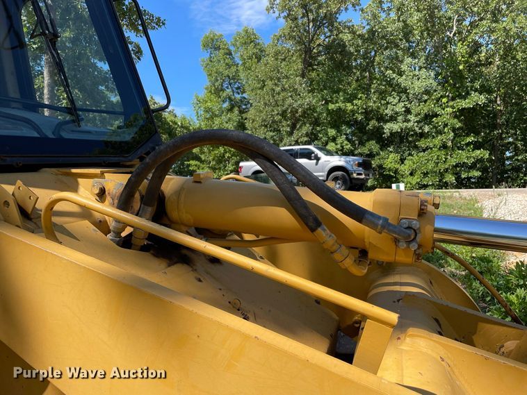 image for item JC9900 2004 Caterpillar 953C  track loader