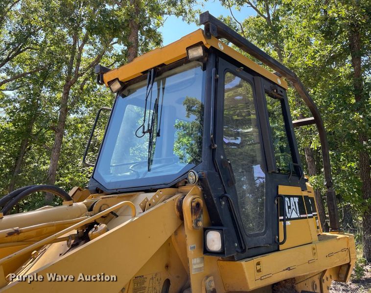 image for item JC9900 2004 Caterpillar 953C  track loader