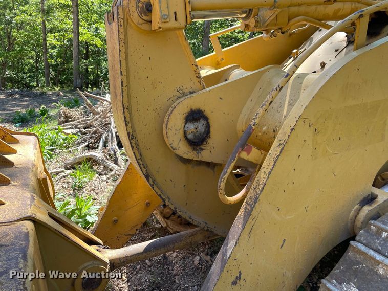 image for item JC9900 2004 Caterpillar 953C  track loader