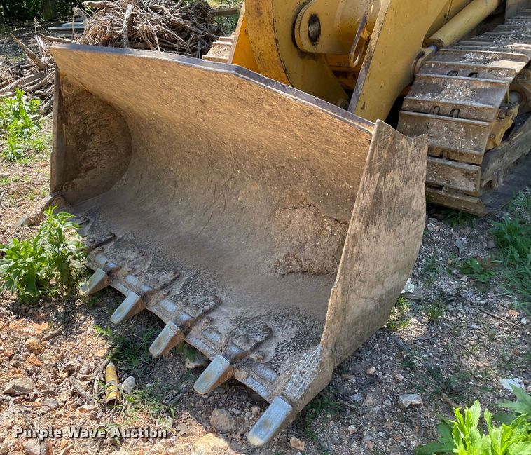 image for item JC9900 2004 Caterpillar 953C  track loader