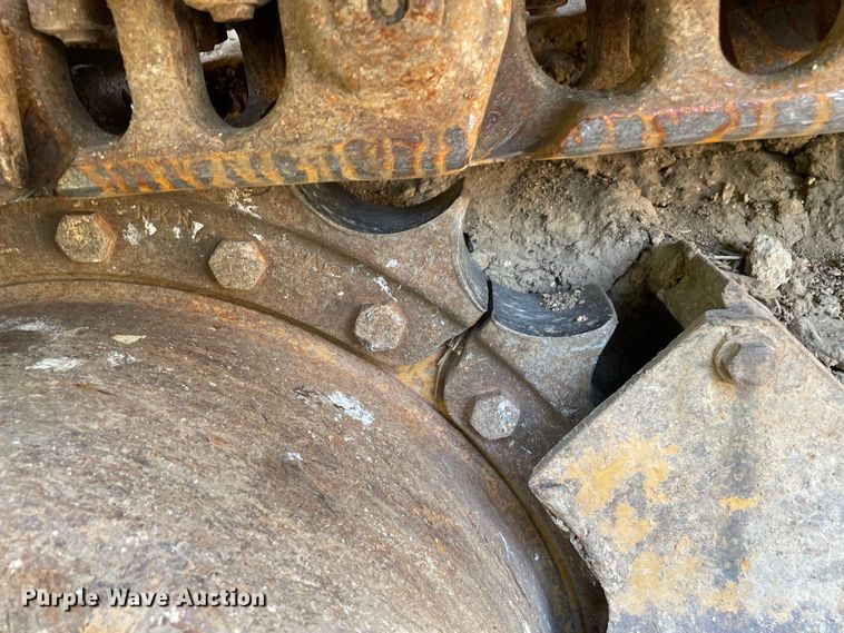 image for item JC9900 2004 Caterpillar 953C  track loader