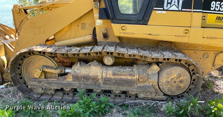 image for item JC9900 2004 Caterpillar 953C  track loader