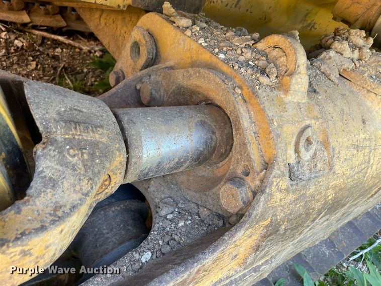 image for item JC9900 2004 Caterpillar 953C  track loader