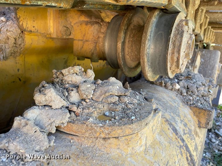 image for item JC9900 2004 Caterpillar 953C  track loader