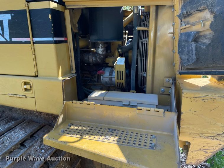 image for item JC9900 2004 Caterpillar 953C  track loader