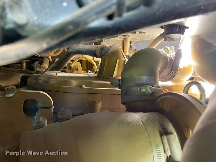 image for item JC9900 2004 Caterpillar 953C  track loader