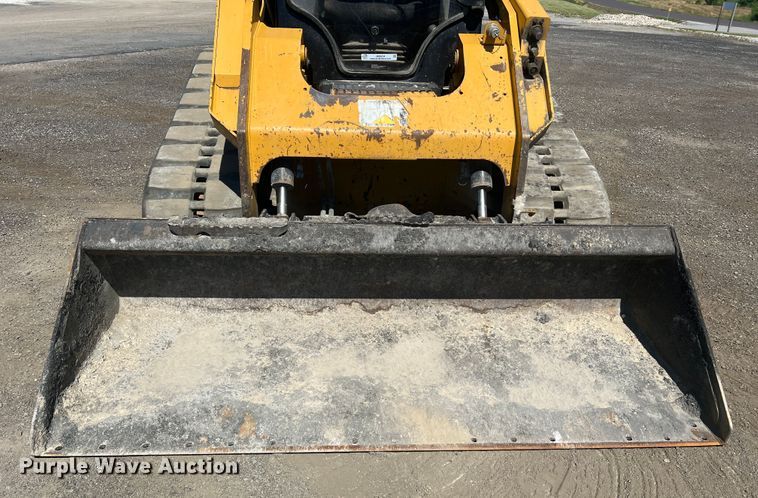 image for item JM9234 2016 Caterpillar 289D  skid steer loader