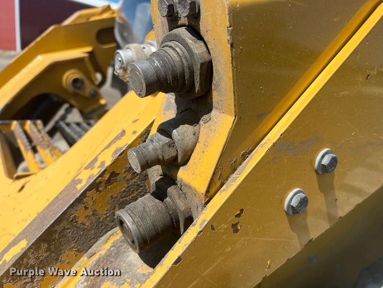 image for item JM9234 2016 Caterpillar 289D  skid steer loader