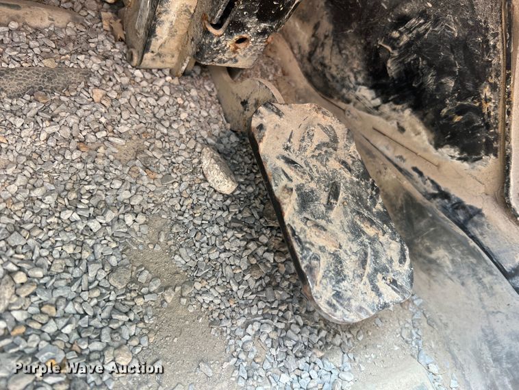 image for item JM9234 2016 Caterpillar 289D  skid steer loader