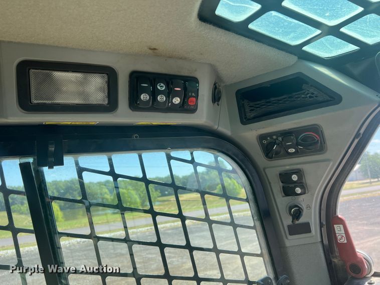 image for item JM9234 2016 Caterpillar 289D  skid steer loader