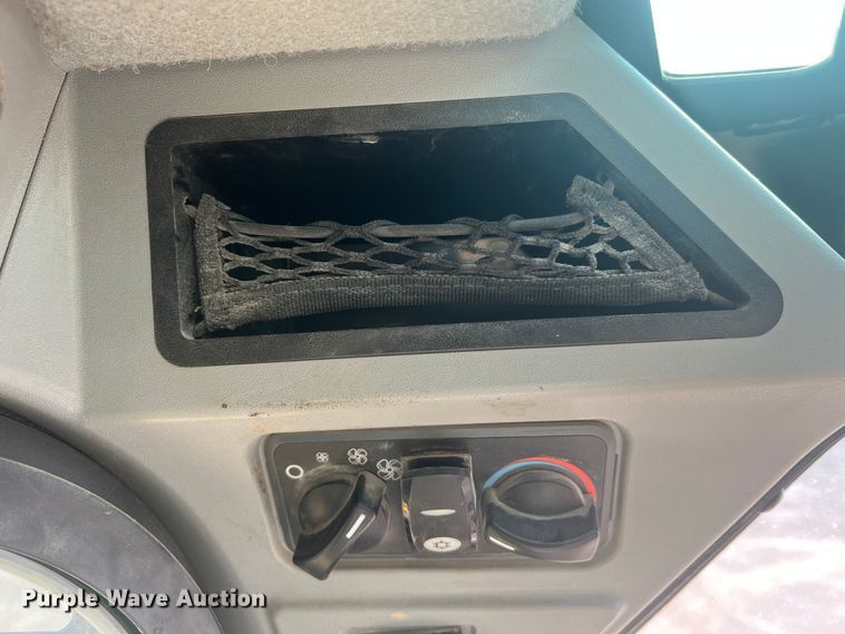 image for item JM9234 2016 Caterpillar 289D  skid steer loader