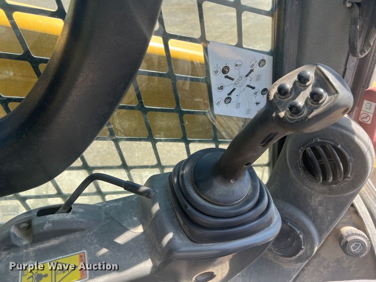 image for item JM9234 2016 Caterpillar 289D  skid steer loader