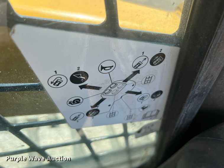 image for item JM9234 2016 Caterpillar 289D  skid steer loader