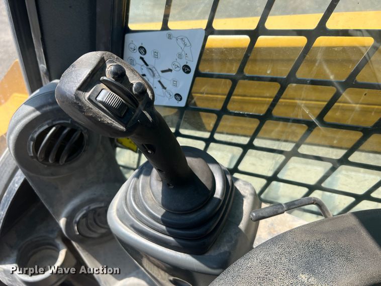 image for item JM9234 2016 Caterpillar 289D  skid steer loader