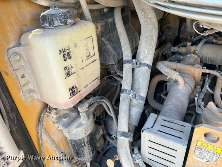 image for item JM9234 2016 Caterpillar 289D  skid steer loader