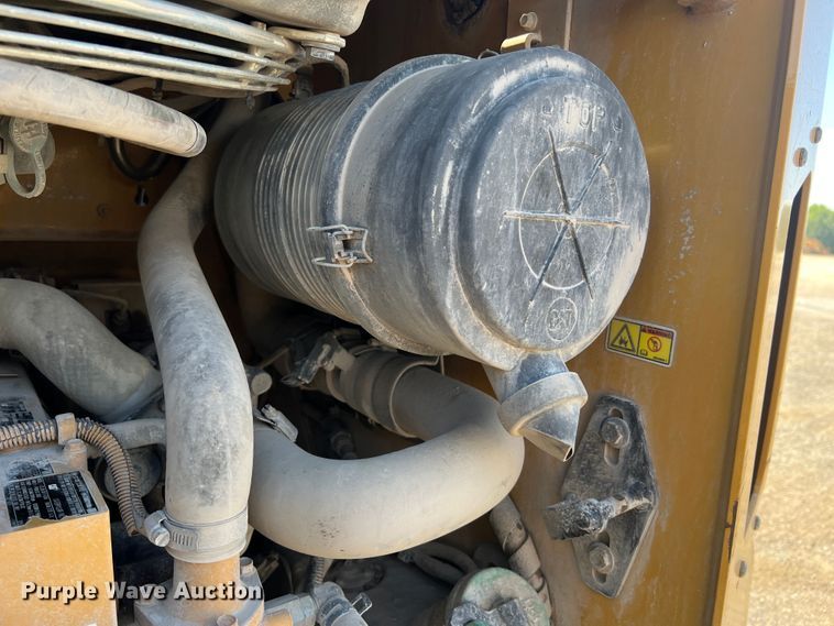 image for item JM9234 2016 Caterpillar 289D  skid steer loader