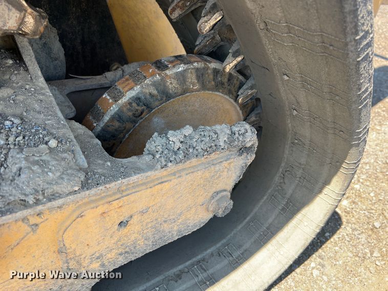 image for item JM9234 2016 Caterpillar 289D  skid steer loader