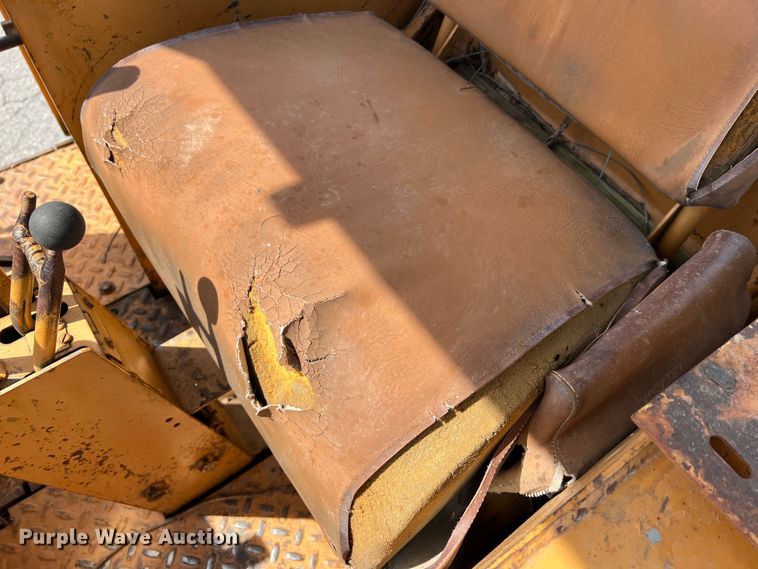 image for item JM9241 1980 Case 1150C  track loader
