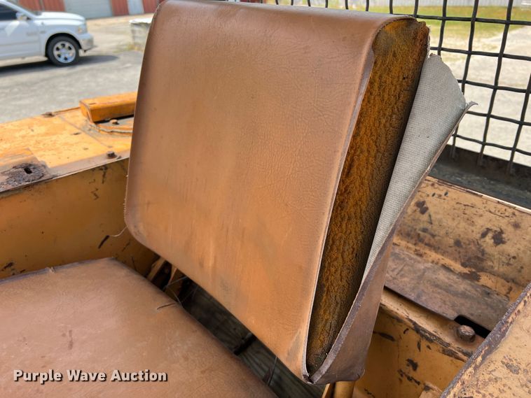 image for item JM9241 1980 Case 1150C  track loader