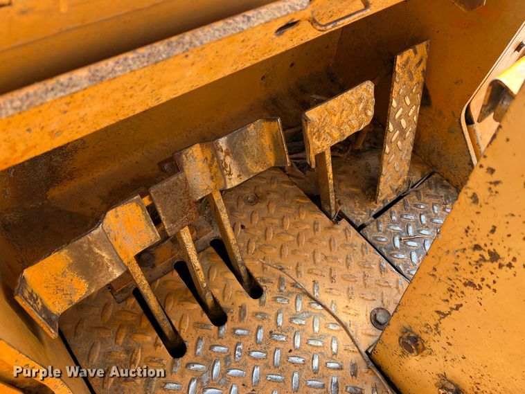 image for item JM9241 1980 Case 1150C  track loader