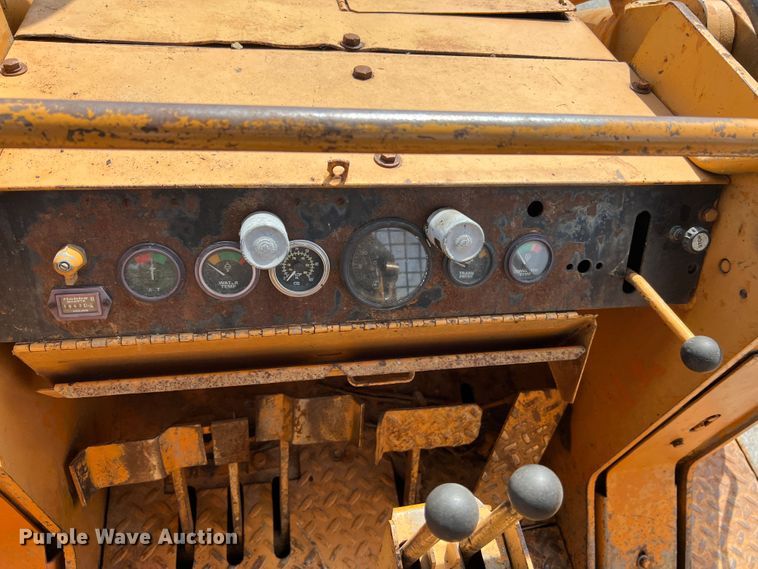 image for item JM9241 1980 Case 1150C  track loader