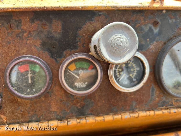 image for item JM9241 1980 Case 1150C  track loader