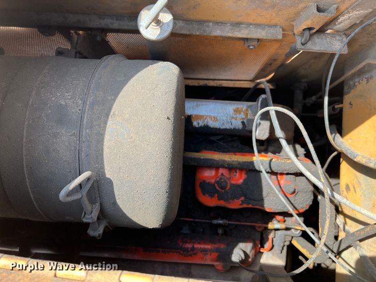 image for item JM9241 1980 Case 1150C  track loader