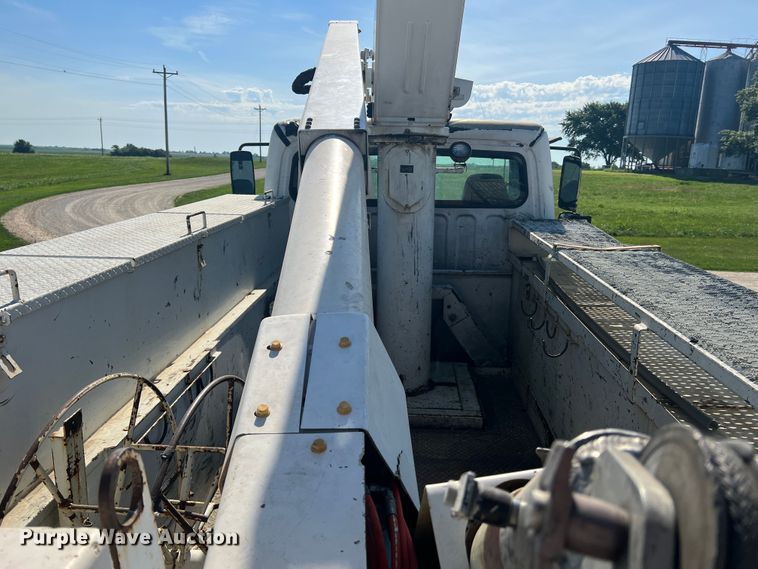 image for item JM9251 2005 Freightliner Business Class M2  bucket truck