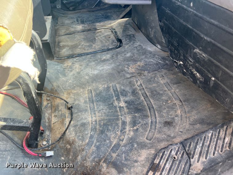 image for item JM9251 2005 Freightliner Business Class M2  bucket truck