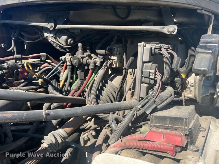 image for item JM9251 2005 Freightliner Business Class M2  bucket truck