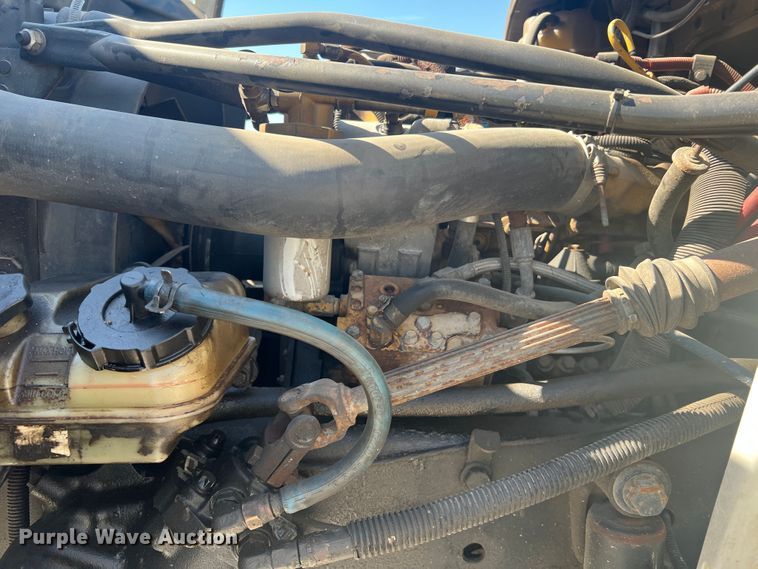 image for item JM9251 2005 Freightliner Business Class M2  bucket truck