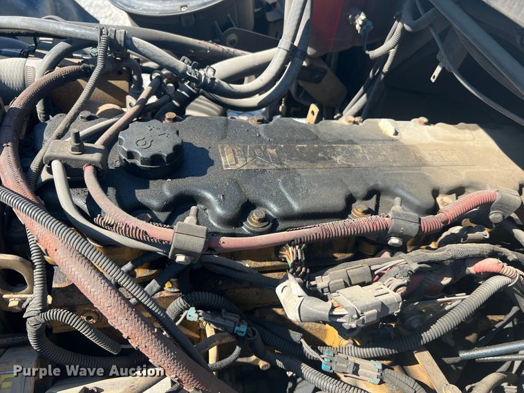 image for item JM9251 2005 Freightliner Business Class M2  bucket truck