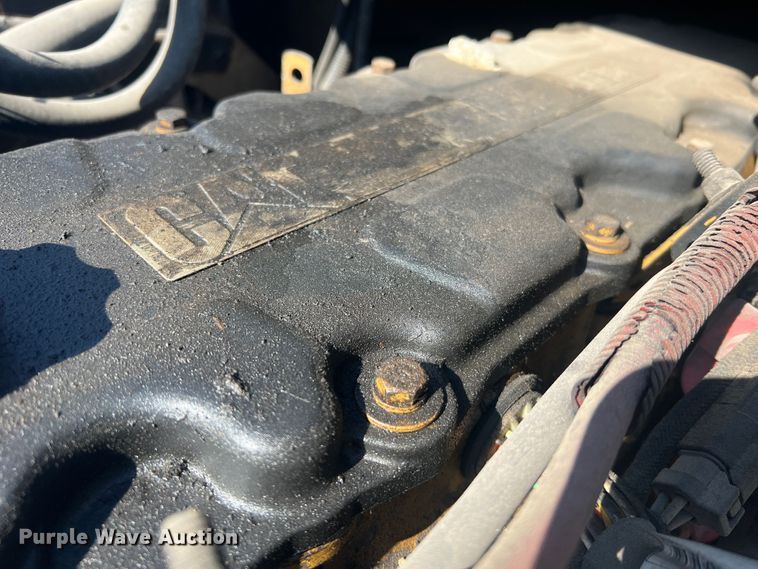 image for item JM9251 2005 Freightliner Business Class M2  bucket truck