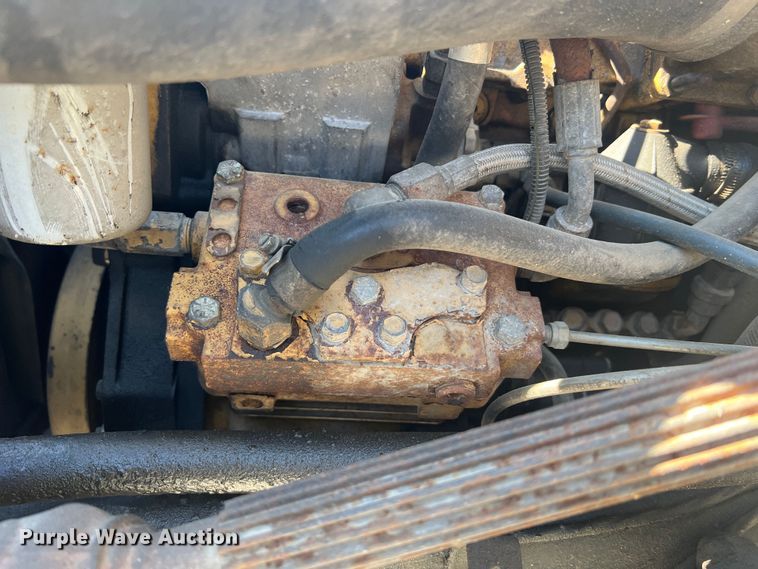 image for item JM9251 2005 Freightliner Business Class M2  bucket truck