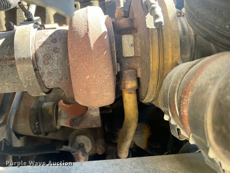 image for item JM9251 2005 Freightliner Business Class M2  bucket truck