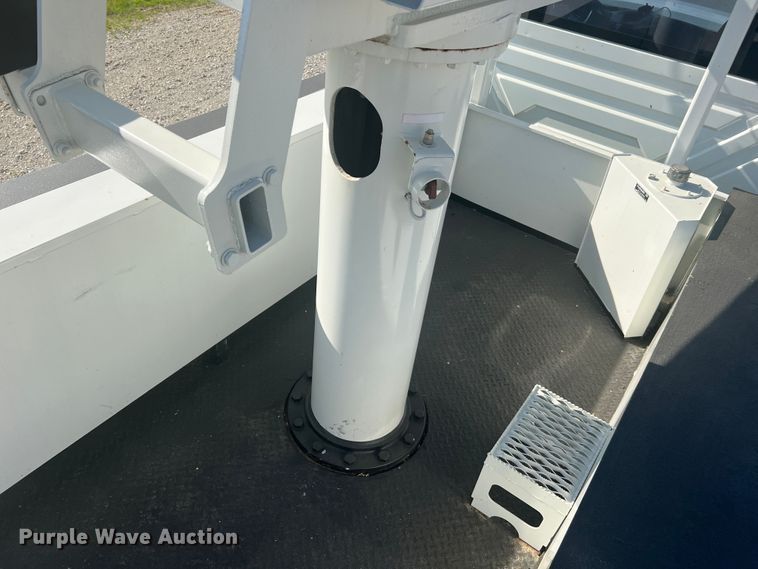 image for item JM9252 2011 International WorkStar 7300  bucket truck