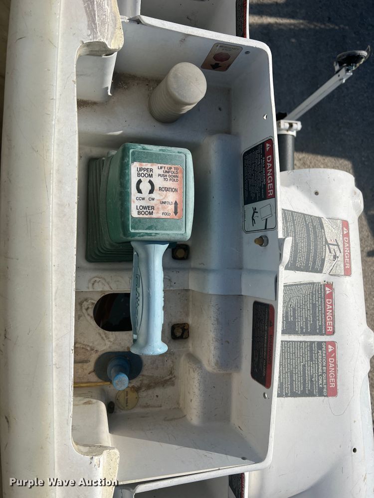 image for item JM9252 2011 International WorkStar 7300  bucket truck