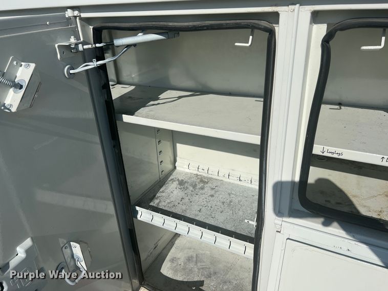 image for item JM9252 2011 International WorkStar 7300  bucket truck