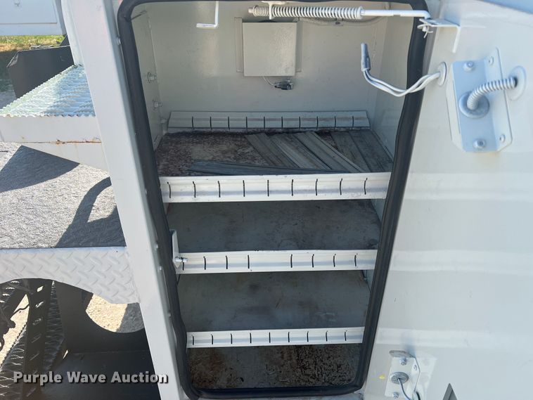 image for item JM9252 2011 International WorkStar 7300  bucket truck