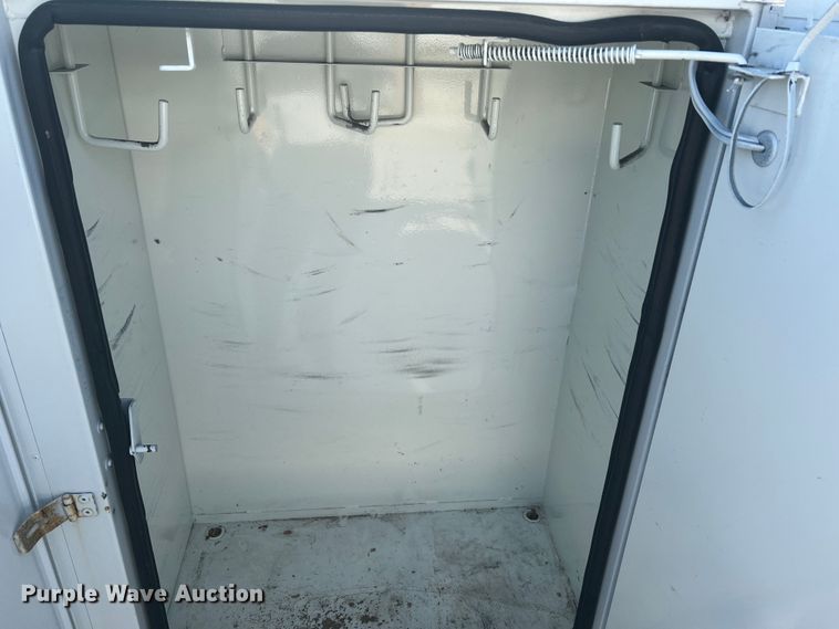 image for item JM9252 2011 International WorkStar 7300  bucket truck