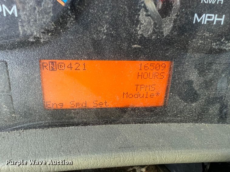 image for item JM9252 2011 International WorkStar 7300  bucket truck