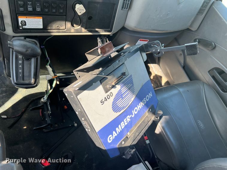 image for item JM9252 2011 International WorkStar 7300  bucket truck