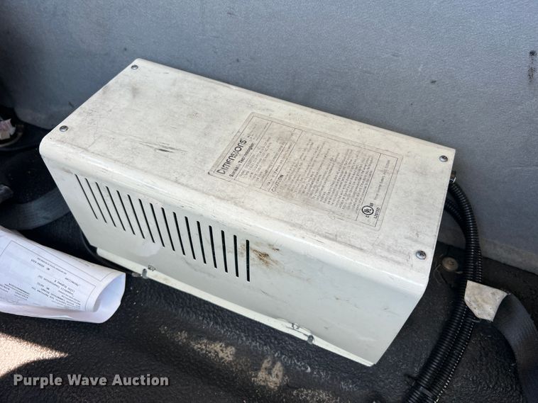 image for item JM9252 2011 International WorkStar 7300  bucket truck