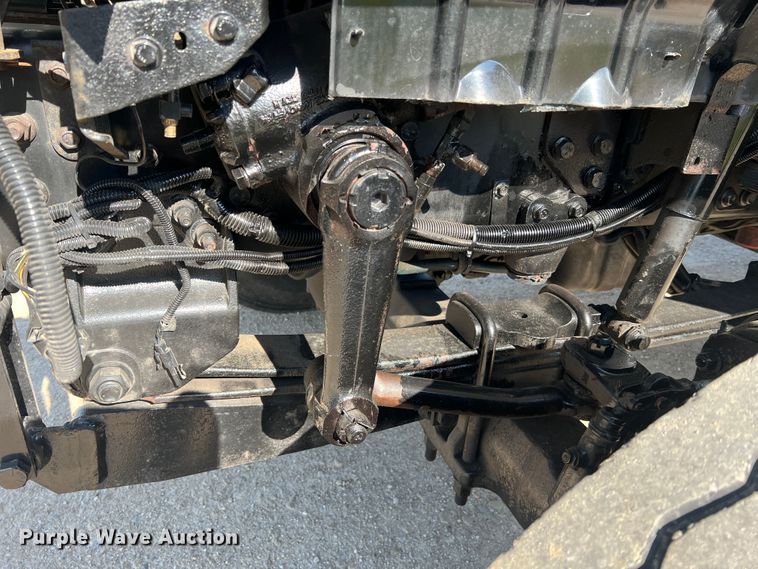 image for item JM9252 2011 International WorkStar 7300  bucket truck