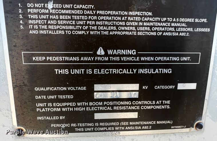 image for item JM9252 2011 International WorkStar 7300  bucket truck